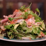 プールトワ - ランチコース 2000円 の田舎風パテとサラダ