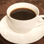 プールトワ - ランチコース 2000円 のコーヒー