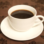 プールトワ - ランチコース 2000円 のコーヒー