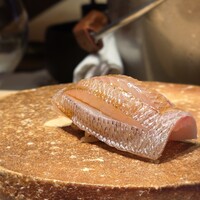 鮨 由う - 
