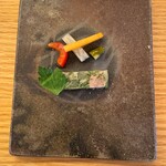 デトレゾン - アミューズ、豚肉とパセリのゼリー寄せ