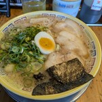 大砲ラーメン  - 昔ラーメン大盛ネギトッピング着丼❗️