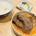 銀座吉澤 肉処 - モモ　下にはネギと豆腐