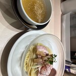 鯛塩そば 灯花 トナリエ宇都宮店 - 