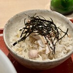 麦と麺助 - 生姜薫る高坂鶏の土鍋ご飯