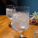 ビストロ ドゥーブルオーンズ - オリジナルクラフトジン『ボタニカル』のソーダ割