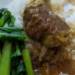 愛群 - 牛バラ肉ご飯