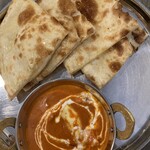 EARTH CAFE - バターチキンとハチミツナン