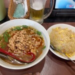 中華料理　阿里山 - 