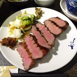 牛たん炭焼 利久 西口本店 - 牛たん「極」定食3,443円（税込）（３枚６切、麦飯、テールスープ、小鉢、和菓子）