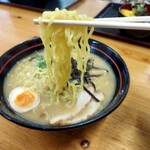はまだラーメン - 麺リフト