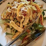 Trattoria Annamaria - 何と生の卵茸サラダ