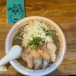 煮干中華そば専門 煮干丸 - 極濃厚煮干そば(中盛､玉ねぎ､チャー2枚)