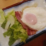 なか卯 - ベーコンエッグ