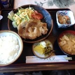 KITCHEN HEIGHTS - 生姜焼き定食1,200円