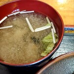とんかつ　水泉 - 味噌汁