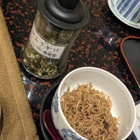 日本料理 嵯峨野 (ホテル日航プリンセス京都) - テーブルの上に予めセットされているご飯のお供