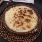 スモークアンドスミビ 102 - 燻製ほたてのペンネグラタン