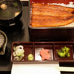 鰻の成瀬 - 料理写真:並うな重の梅