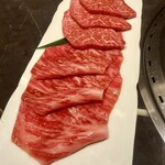 YORONIKU TOKYO AZABUDAIHILLS - 焼物希少部位(シャトーブリアンとシルクロース)