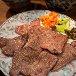 牛助 - 大盛牛タン定食