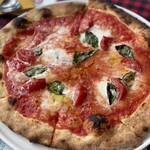 軽井沢 葡萄房 - モツァレラとフルーツトマトのピッツァ