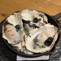 Seafood bar Ermitage 横浜鶴屋町店 - 蒸し牡蠣