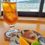 喫茶と土産 南1の4 - 
