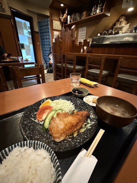 Ishokuya Sachi photo 2