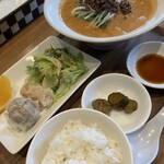 中華バル 錦斗雲 - 