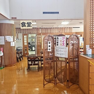 おとも苑 食堂_2