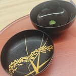 日本料理 久丹 - 大正時代のお椀だそうです。素敵ですね