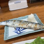 三国屋 - 新物さんま塩焼 650円