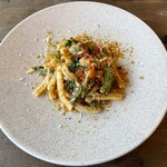 LOGICA - カジキ、獅子唐、カラスミ、フレッシュトマトの'カサレッチェ'