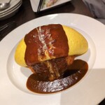 AngelFakeLEGAME - オムライスが本当に美味しくて、私たちが卵の先端をナイフでなぞると、とてもキレイな広がり方をしました。感動です。