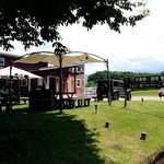 カフェアンドレストランアッタカ - 涼しくなったら外で食べたい