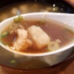 ケンチャンラーメン - つけだれのスープ、身入りとネギはこっち。