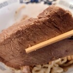 ケンチャンラーメン - チャーシュー、厚め。