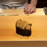 鮨 はしもと - 赤ウニ 軍艦巻き 大分より