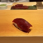 鮨 はしもと - 鮪赤身 塩釜より 104kg 石司より