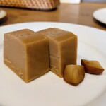 317616832 - 栗のテリーヌ700円