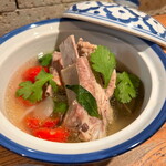 ジャスミンアンジェロ - 豚スペアリブのスパイシー酸味スープ
(トムセーブ)¥1100