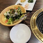 焼肉 黒柳 - チョレギサラダ　ナムル盛り合わせ