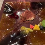 アダージオ - ティラミス　フルーツ添え