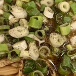 ら～めん山家 - ネギ増しに胡椒結構かけるの好き