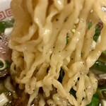 ら～めん山家 - 手揉み麺ズルズル