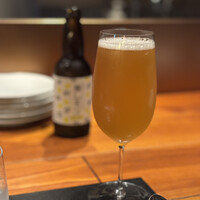 WINE食堂 緒乃 - 淡路島の島レモンビールで喉の渇きを癒す