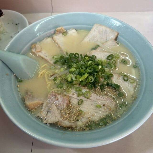 Kyushu Ramen Senmonten Chinryuken photo 4
