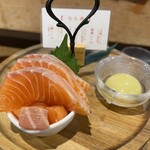 波の - 七色レインボー丼