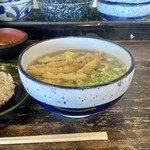 大右衛門うどん 天山店 - 盛りはこんな感じ